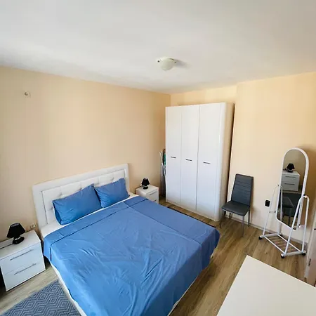 Apartament уютная в 5 минутах от пляжа