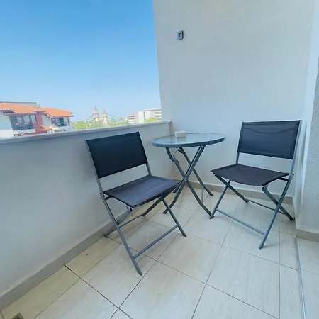 уютная в 5 минутах от пляжа Lägenhet Ravda